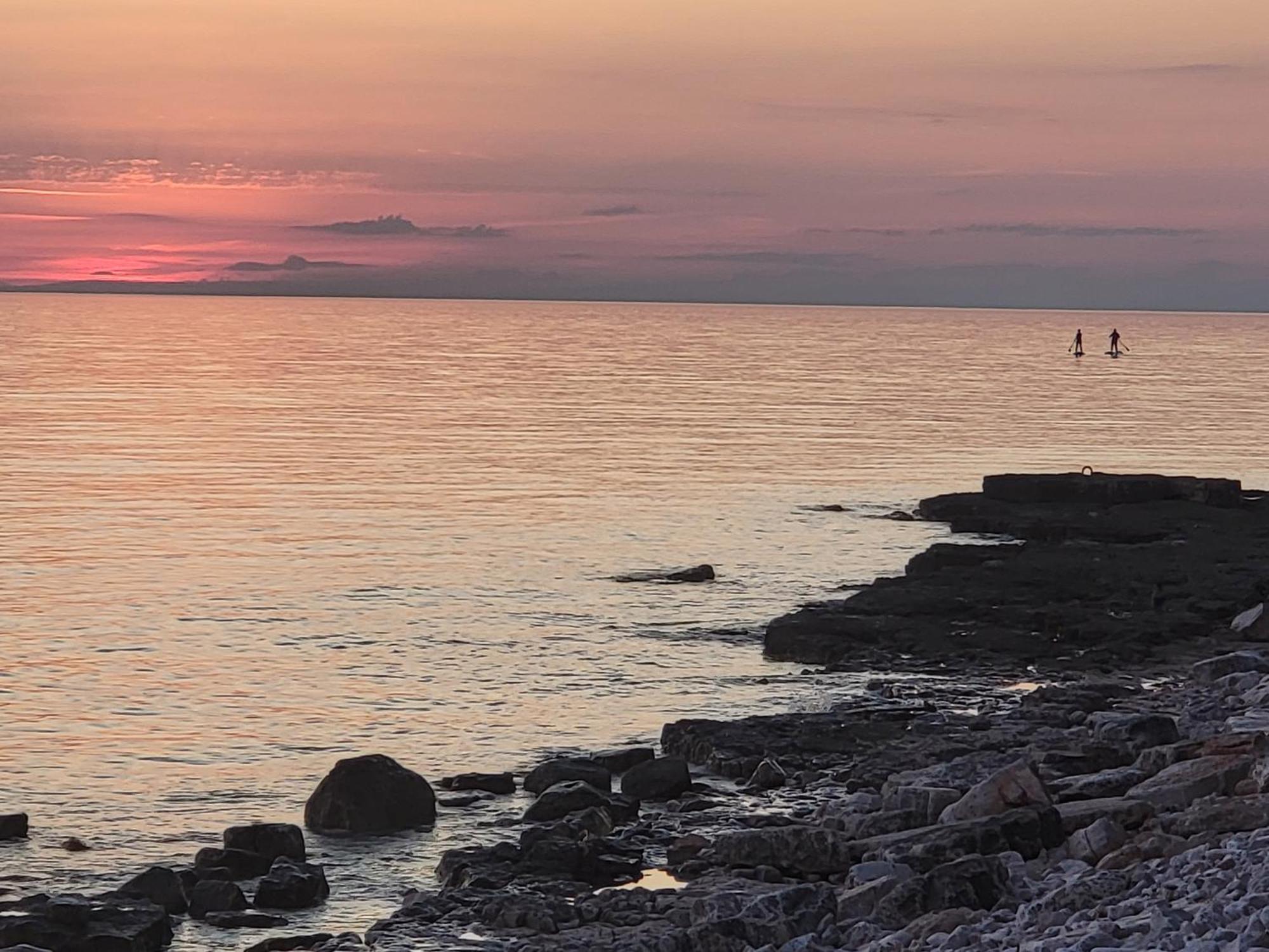 Villa Amore Radini Istrian Romantic Studio With Private Parking And Terrace Brtonigla Esterno foto