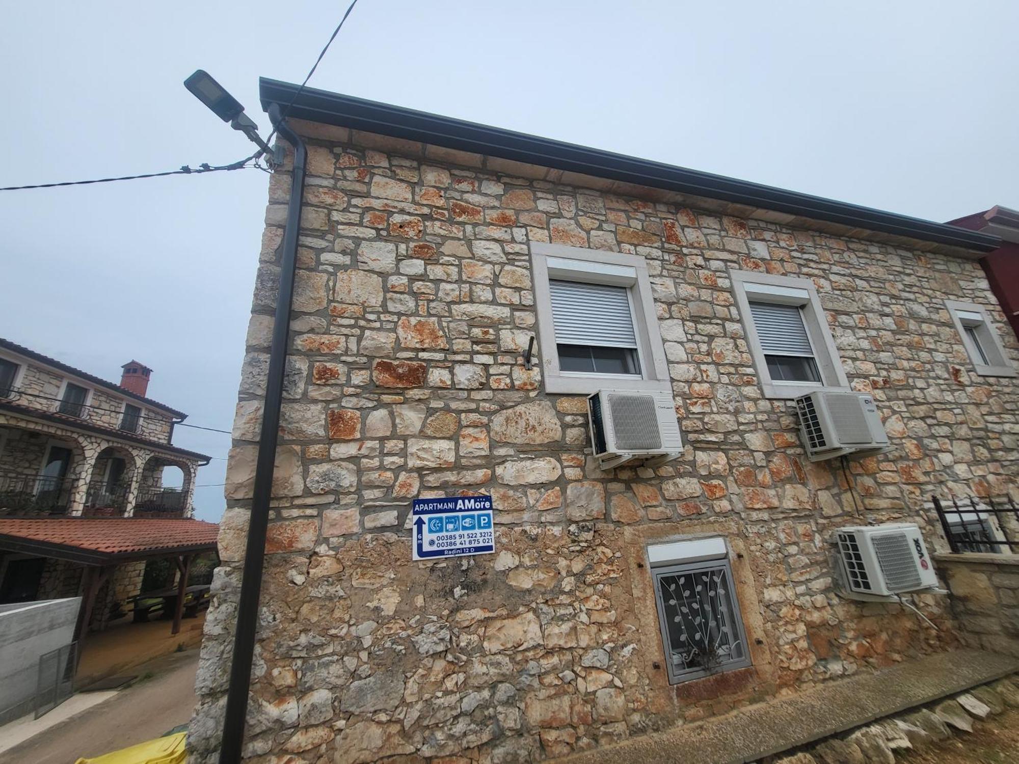 Villa Amore Radini Istrian Romantic Studio With Private Parking And Terrace Brtonigla Esterno foto